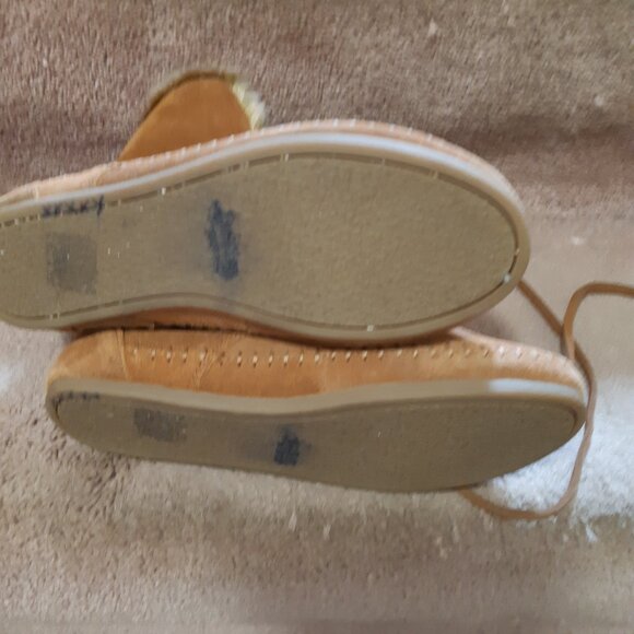 Toms Suede Moccasin-style Ladies winter boots SIZE W8 - Picture 11 of 12